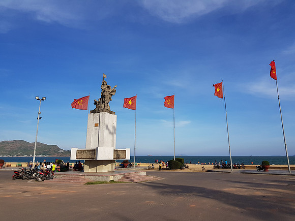 20180516_163840-war-memorial