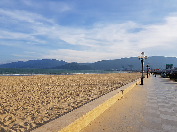 20180516_164151-beach-promenade