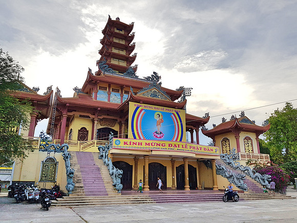 20180516_171226-buddhist-temple