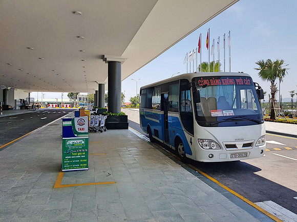 20180517_104413-airport-bus