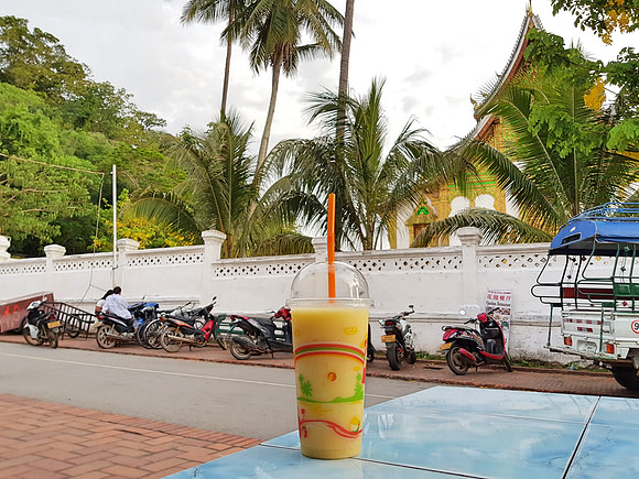 20180530_183103-smoothie-with-a-view