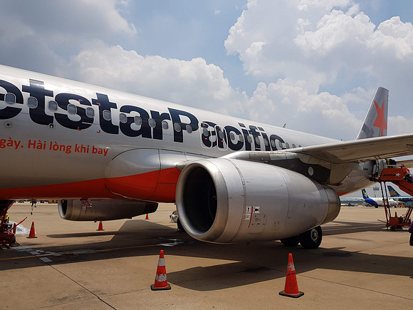 20180526_114727-jetstar-tarmac-boarding