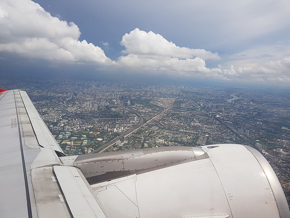 20180530_144521-flying-over-bangkok