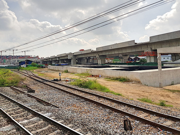 20180530_090352-bang-sue-work-site