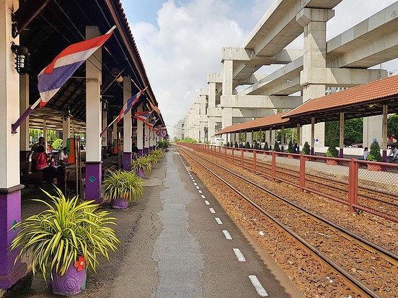 20180530_093125-don-muang-old-and-new