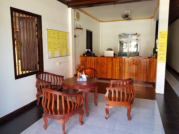 20180602_095252-lakangthong-2-friendly-house-reception