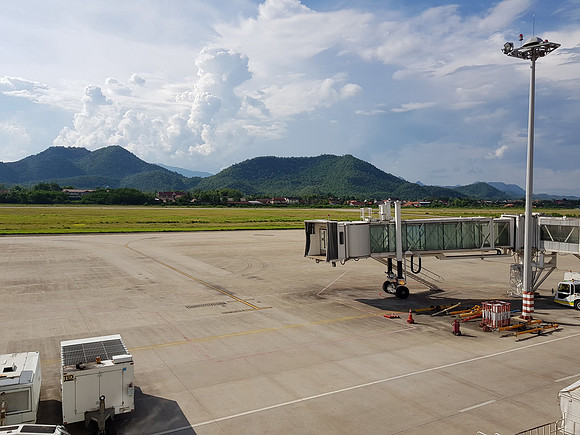 20180605_160026-airport-view
