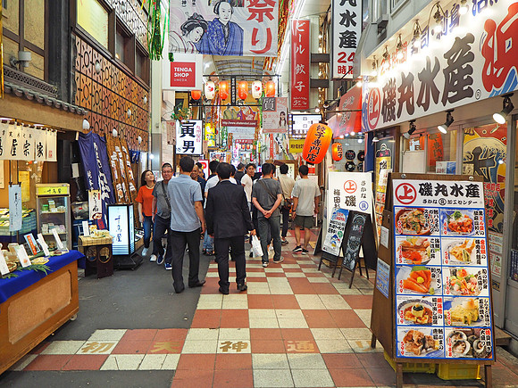 P6270035-umeda-food-street