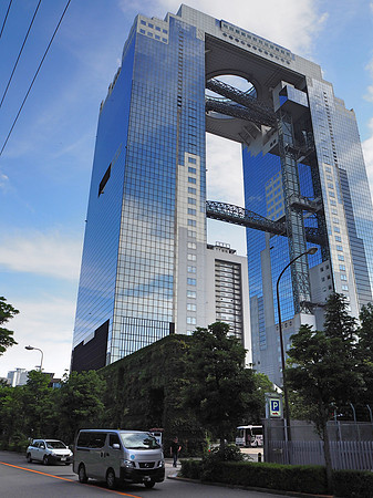 P6280108-umeda-sky-building