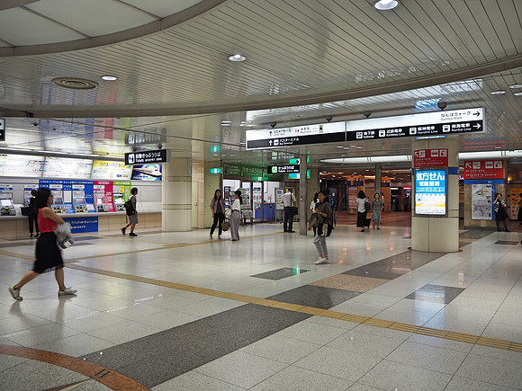 P6290070-under-jr-namba-station