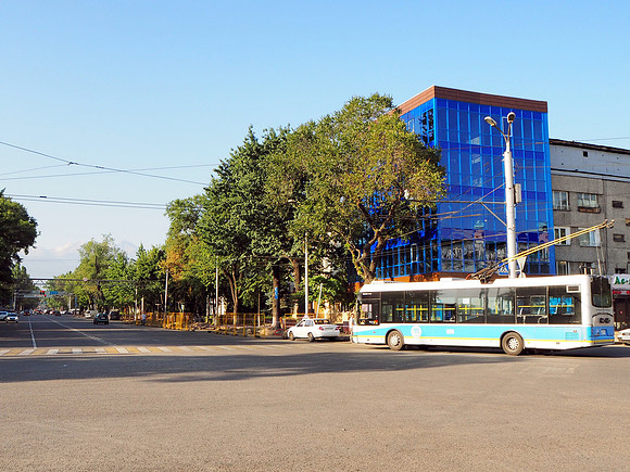 P7200009-almaty-trolley-bus