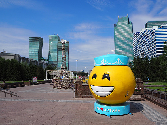 P7210140-smiley-kazakh
