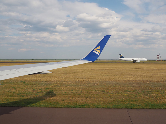 P7200039-air-astana-at-astana