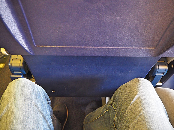 P7240018-no-seat-pocket