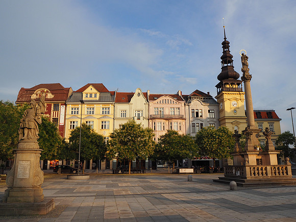 P7280119-town-square