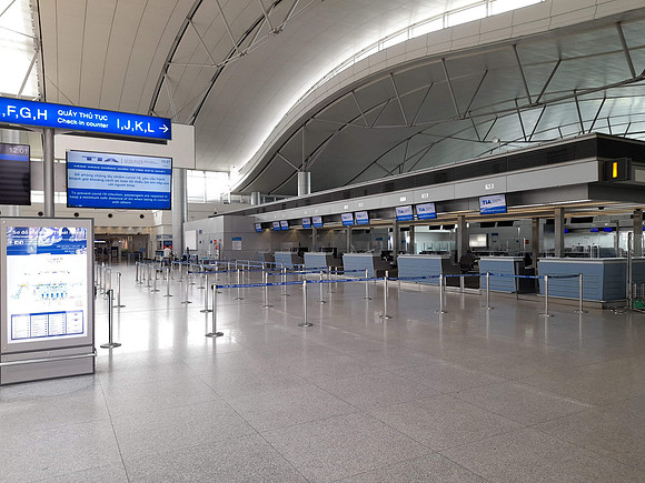 20210821_120117-empty-check-in-area