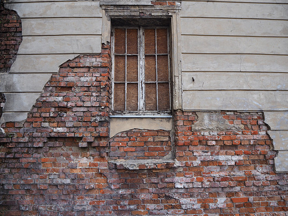 P8010014-brick-wall