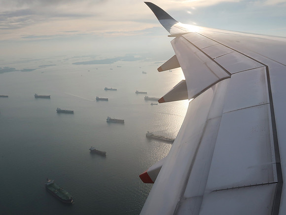 IMG_9897-view-of-ships-at-singapore