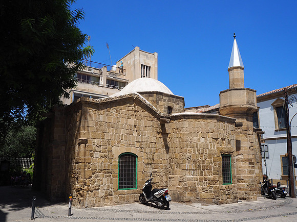 P8060083-old-mosque
