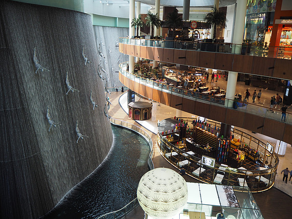 P8130048-dubai-mall