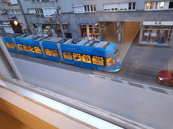 20210822_195016-tram-from-apartment
