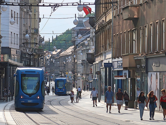 IMG_0012-trams-on-ilica