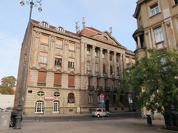 IMG_0020-svecenicki-dom