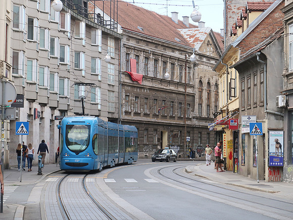 IMG_0110-tram-on-ilica