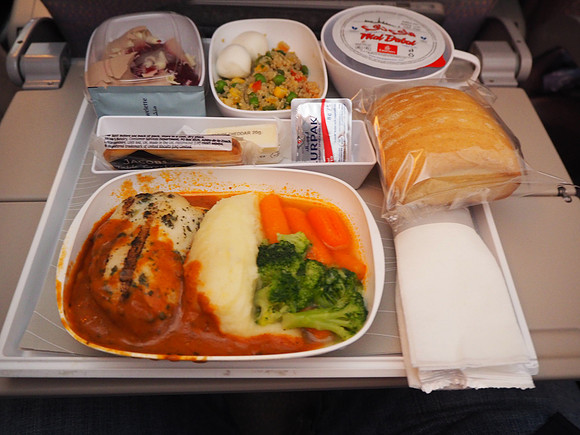 P8140051-meal-to-sgn