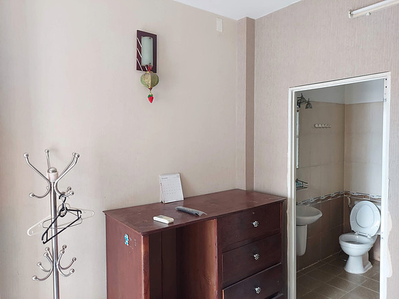 20230324_142252-tam-anh-toilet