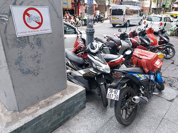 20230328_141234-no-bike-parking