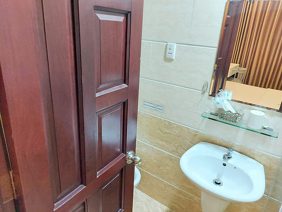 20230624_110509-nguyen-thanh-bathroom