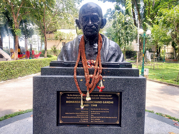 20231020_114345-gandhi
