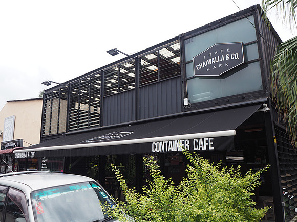 P9080067-container-cafe