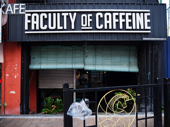 P9090142-faculty-of-caffeine