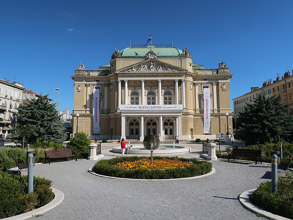IMG_0467-croatian-national-theater