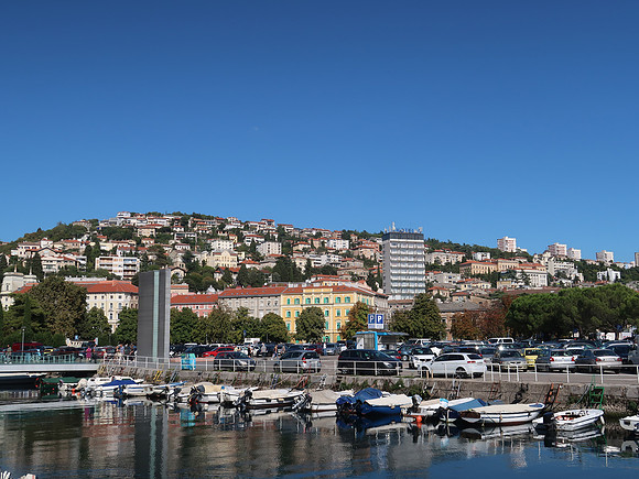 IMG_0479-canal-and-hill