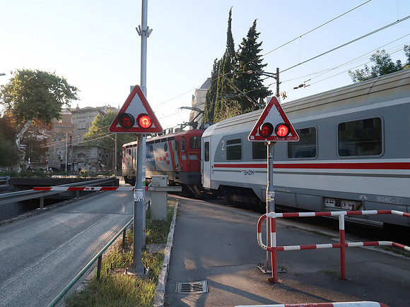 IMG_0549-train-crossing