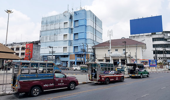 20230312_131334-songthaews