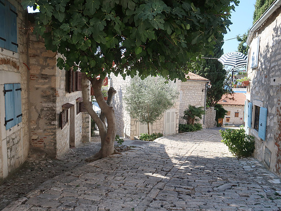 IMG_0764-cobbled-streets