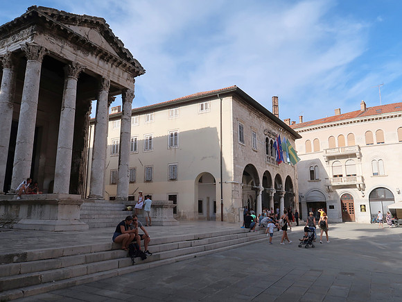 IMG_0732-the-forum