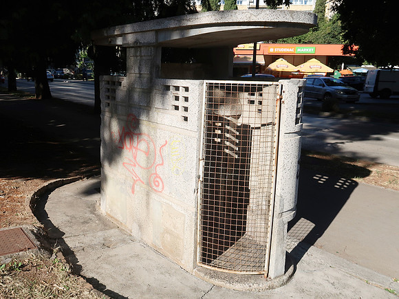 IMG_0742-toilet-block