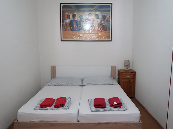 IMG_0860-ivana-bed-room
