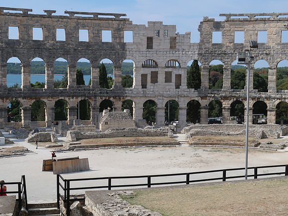 IMG_0916-arena-inside-view