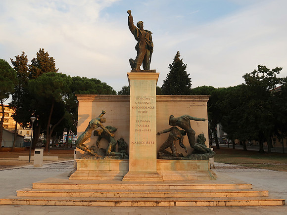 IMG_0937-fascist-terror-victims