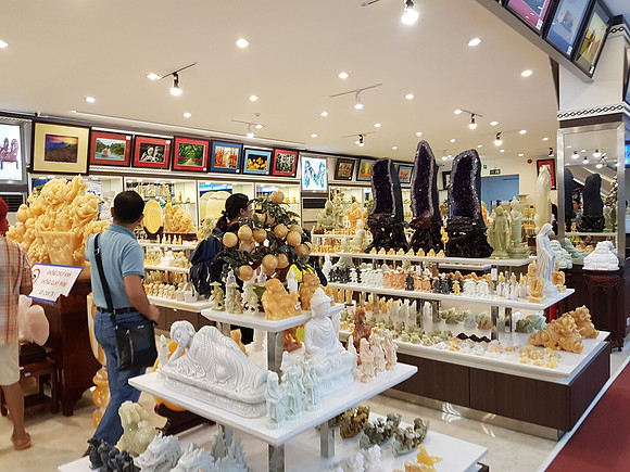 20181010_083329-tour-shop