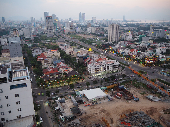 PA080140-future-danang