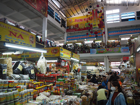 PA090040-han-market-inside