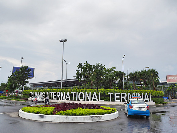 PA110009-danang-international-terminal