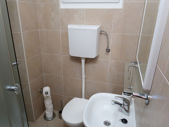 IMG_0953-marija-bathroom